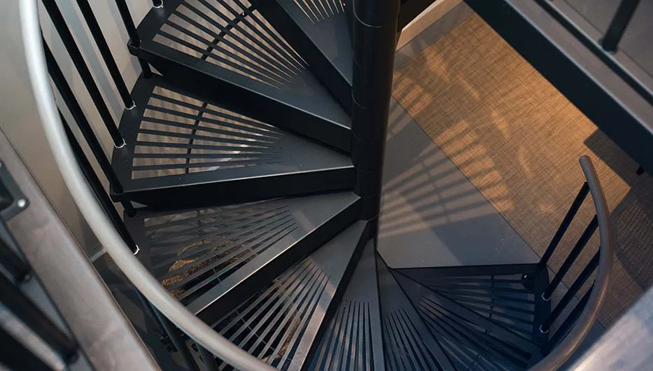 details-the-uptown-spiral-stair
