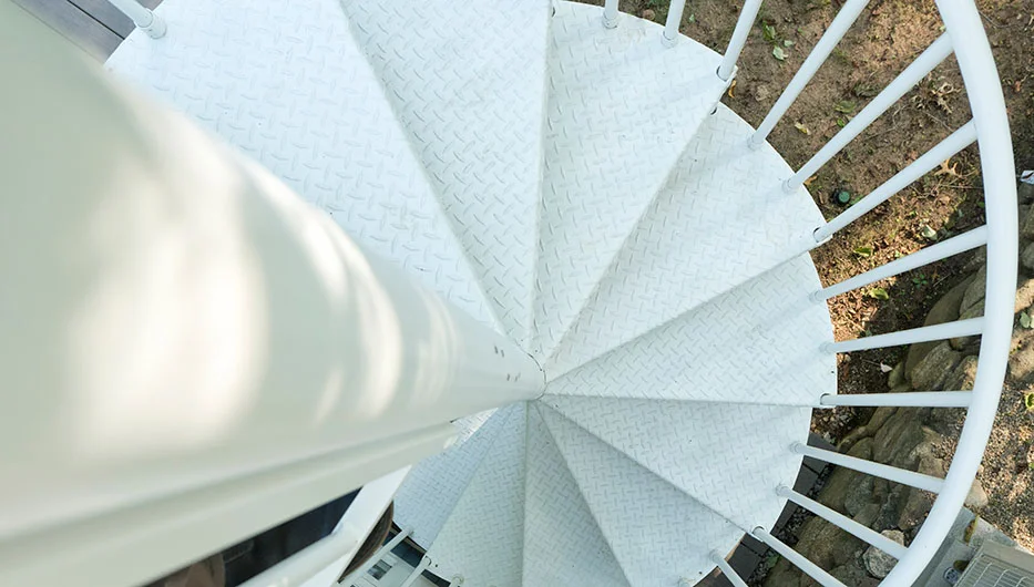 fuss-powder-coated-aluminum-spiral-stair