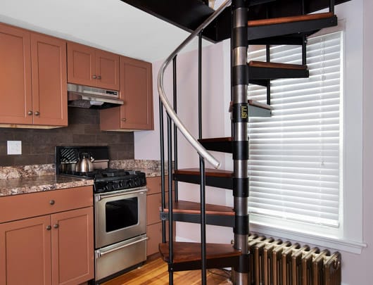 The Butler (Indoor Steel Compact Spiral Stairs)