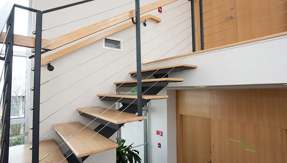 minimalist-the-debutante-straight-stair