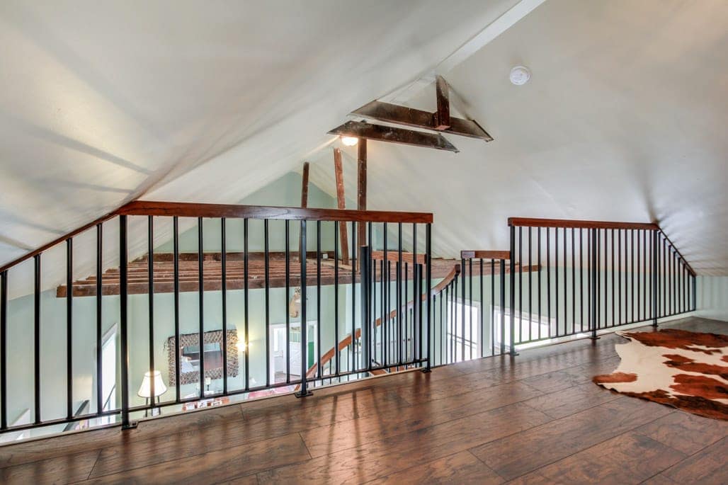 custom paragon loft railing
