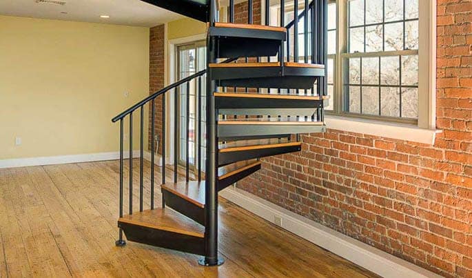 traditional-the-downtown-spiral-stair