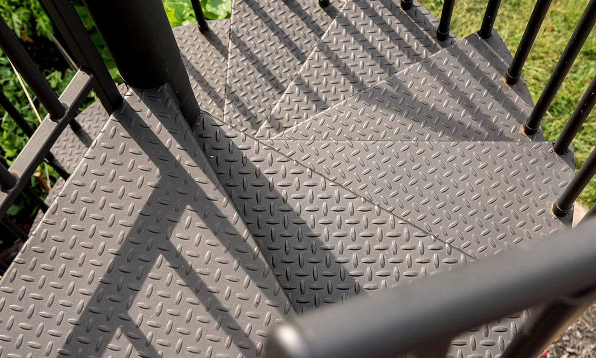 spiral staircases safety design features